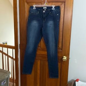 Skinny jeans